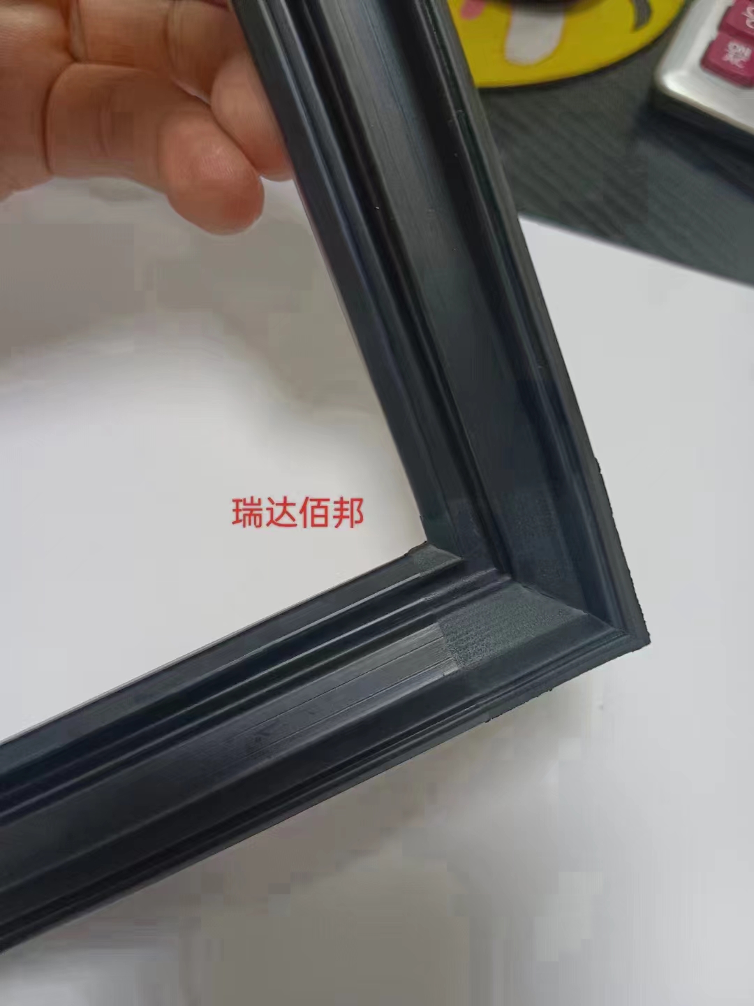 Rectangle aluminium window frame rubber gasket seals with welded corner connectors